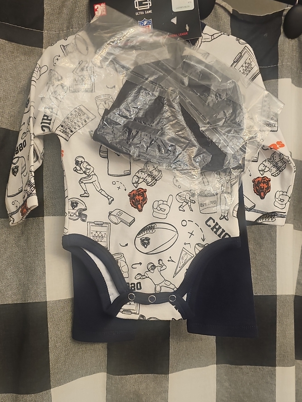 NFL Chicago Bears Kids White and Navy Long-Sleeve Set with Team Graphics 3piece